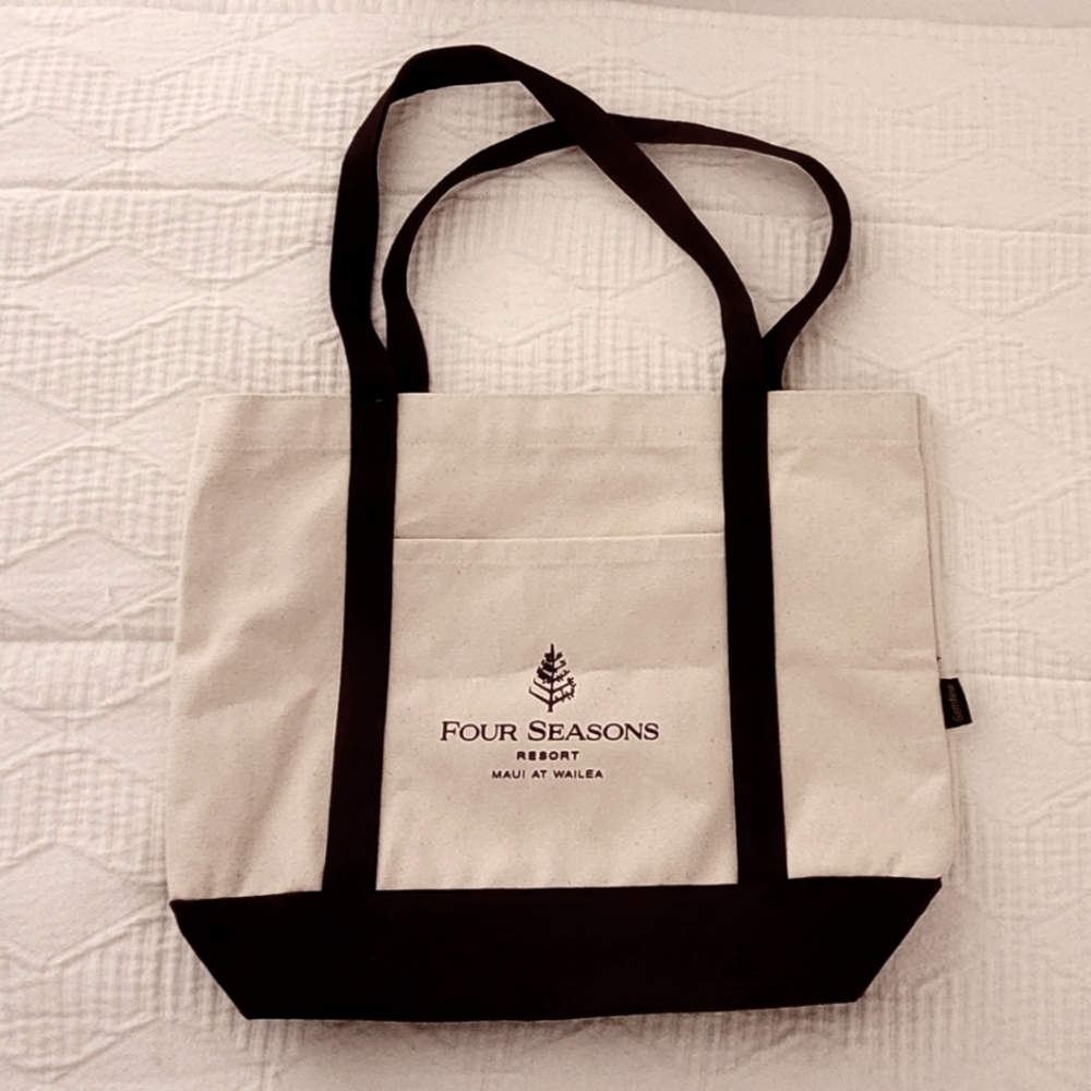 FOUR SEASONS RESORT  *Maui at Wailea*  Canvas Tote Bag